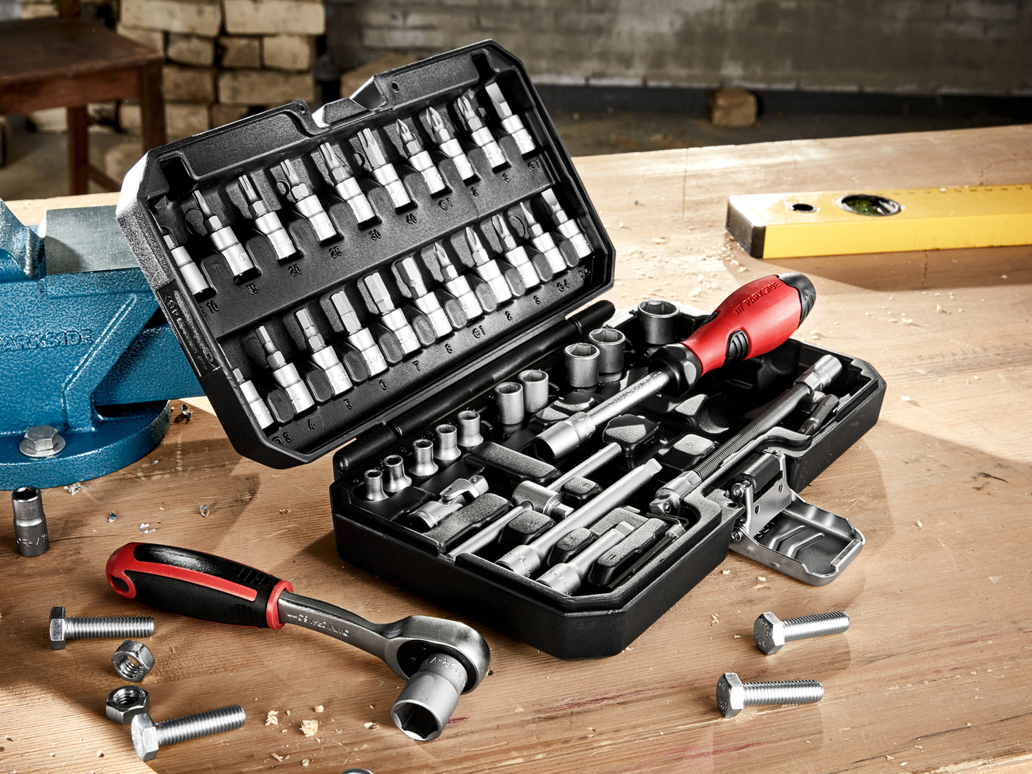 Set chiavi a cricco Parkside, prezzo 12.99 €
46 pezzi
- In acciaio al cromo ...