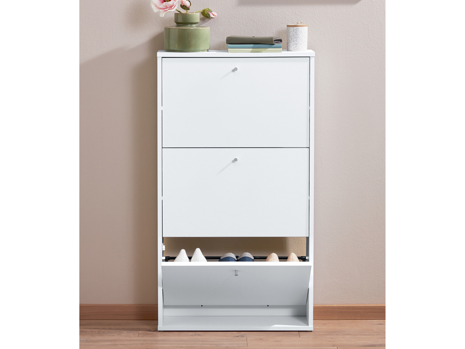 Scarpiera a 3 scomparti Livarno Living, prezzo 29.99 €
- Materiale di ...