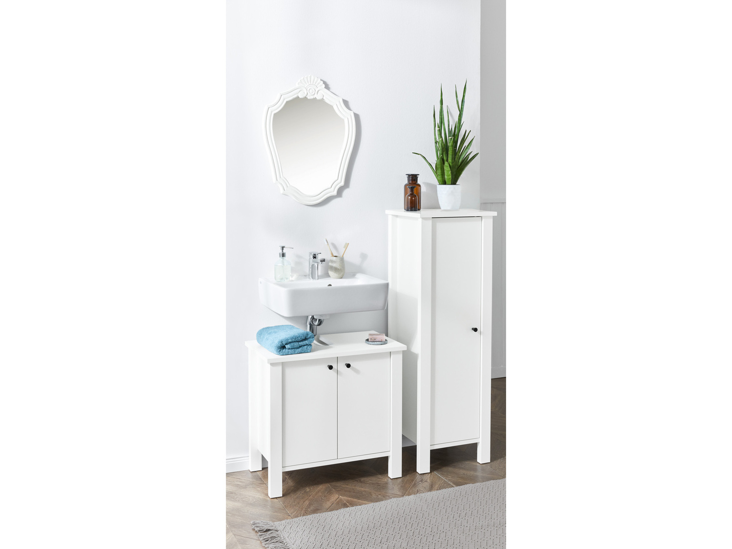 Mobiletto sottolavabo Livarno Living, prezzo 49.00 €
- Materiale di montaggio ...