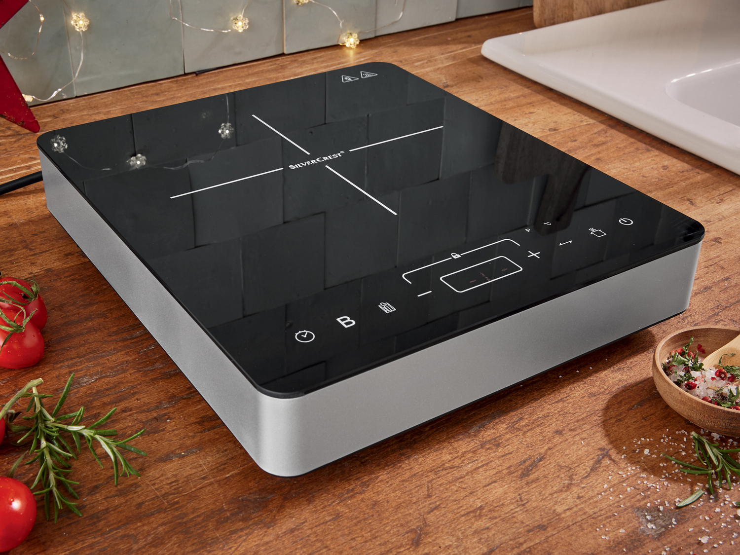Piastra ad induzione Silvercrest Kitchen Tools, prezzo 29.99 €
- 10 livelli ...