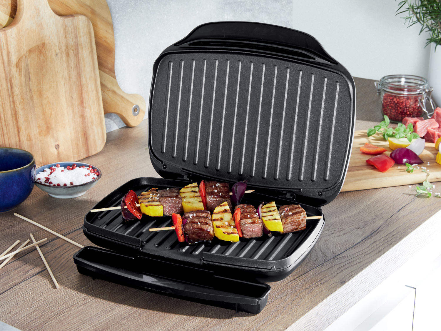 Piastra elettrica Silvercrest Kitchen Tools, prezzo 19.99 €
- Con rivestimento ...