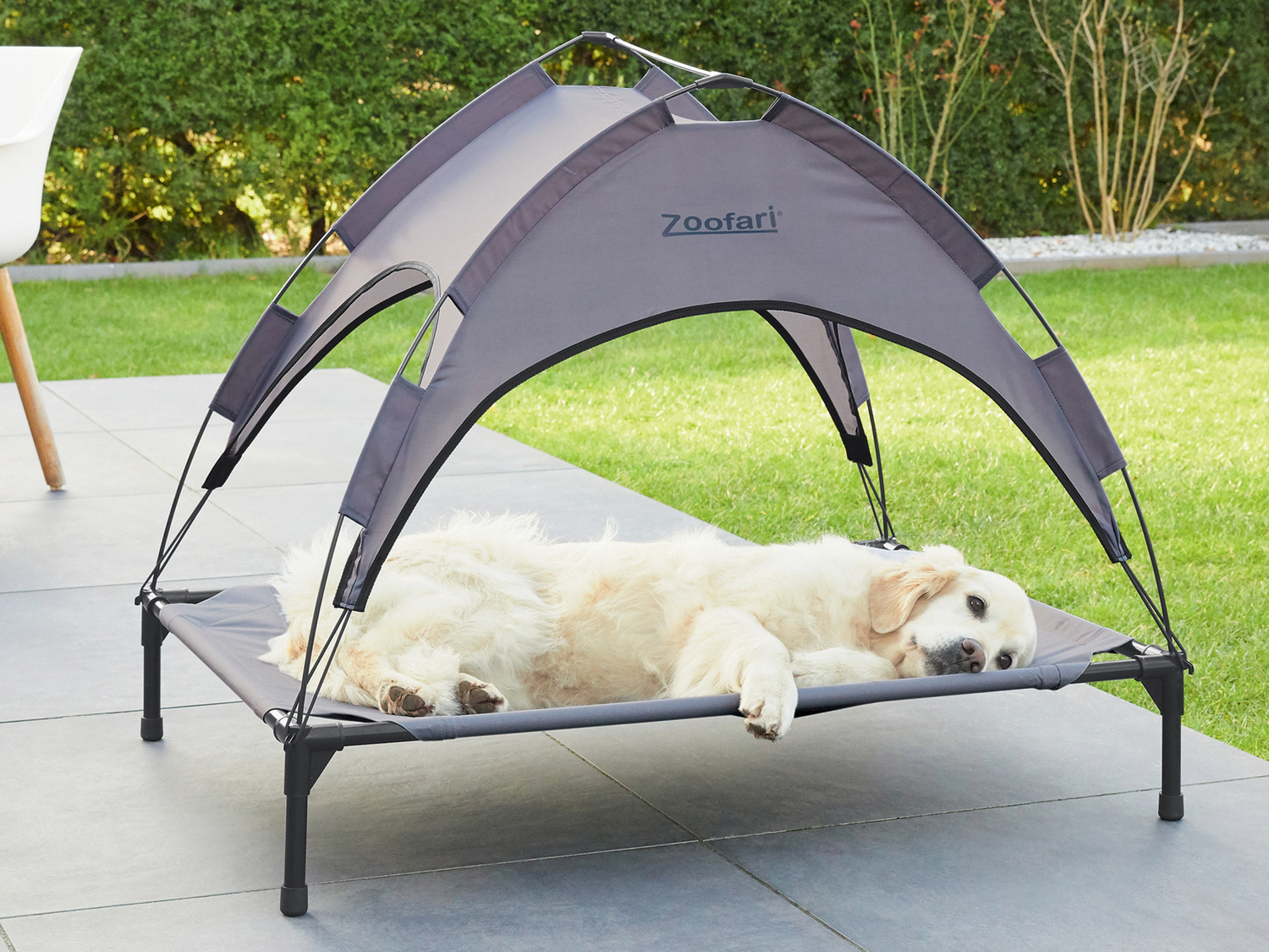 Lettino per cani con parasole Zoofari, prezzo 24.99 €
- Protezione dai ...