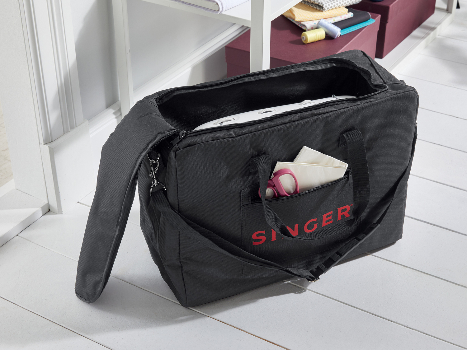 Borsa per macchina da cucire Singer, prezzo 17.99 €
- Tracolla regolabile e ...