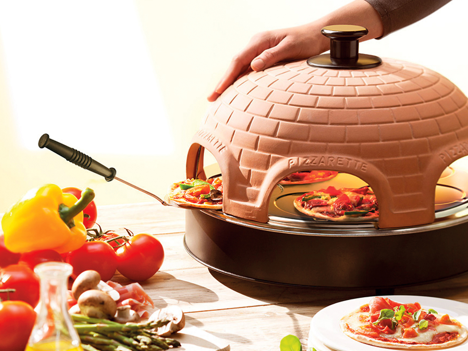 Fornetto per pizza Emerio, prezzo 79.00 €
Per 6 pizzette
- Per cuocere ...