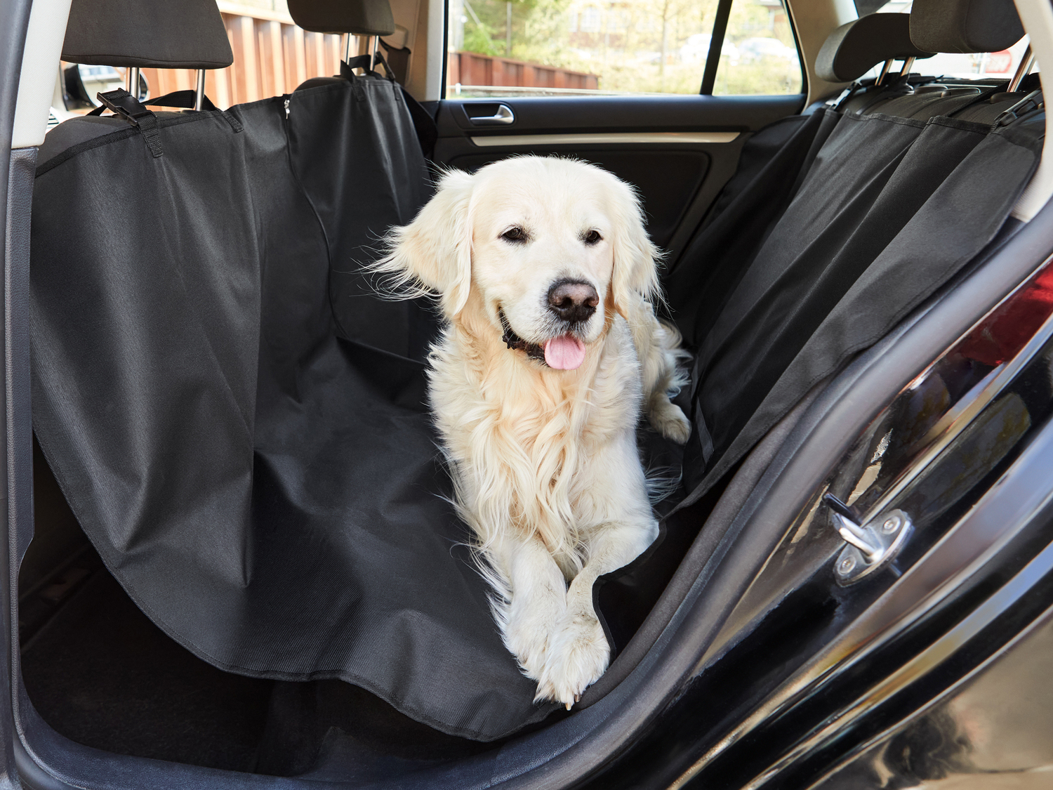 Telo auto per cani Zoofari, prezzo 6.99 €
- Adatto anche per il bagagliaio
- ...