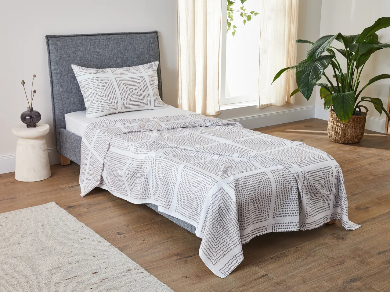 Completo lenzuola singole , prezzo 12.99 EUR
Completo lenzuola singole
- Lenzuolo ...
