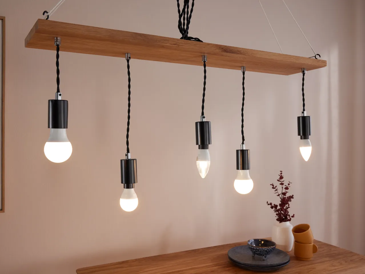 Lampadina LED , prezzo 3,49 EUR
Lampadina LED 2 o 3 pezzi
- Bianco caldo
A scelta ...