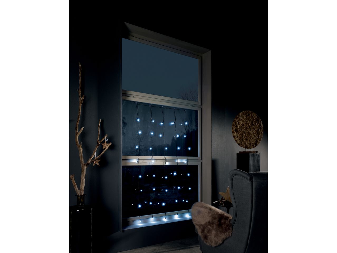Tenda luminosa 40 LED , prezzo 6.99 EUR
Tenda luminosa 40 LED
- Luce bianca calda, ...