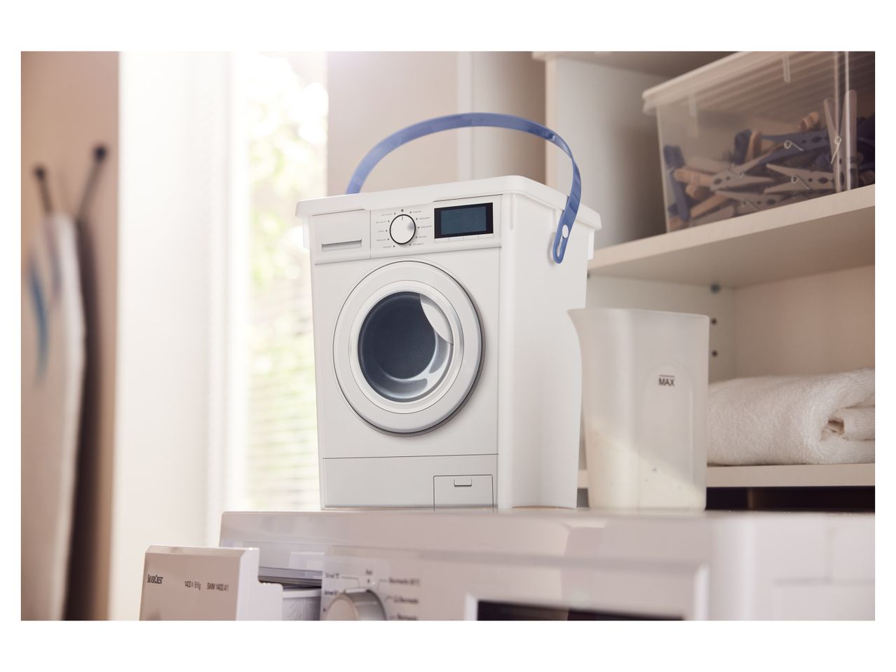 Cestino multiuso con coperchio , prezzo 2.99 EUR
Cestino multiuso con coperchio ...