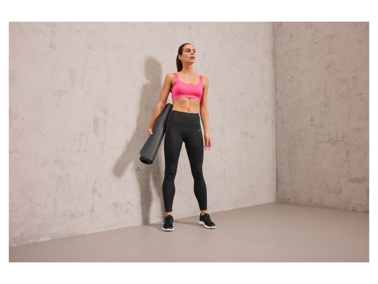 Leggings sportivi da donna , prezzo 7.99 EUR
Leggings sportivi da donna Misure: ...