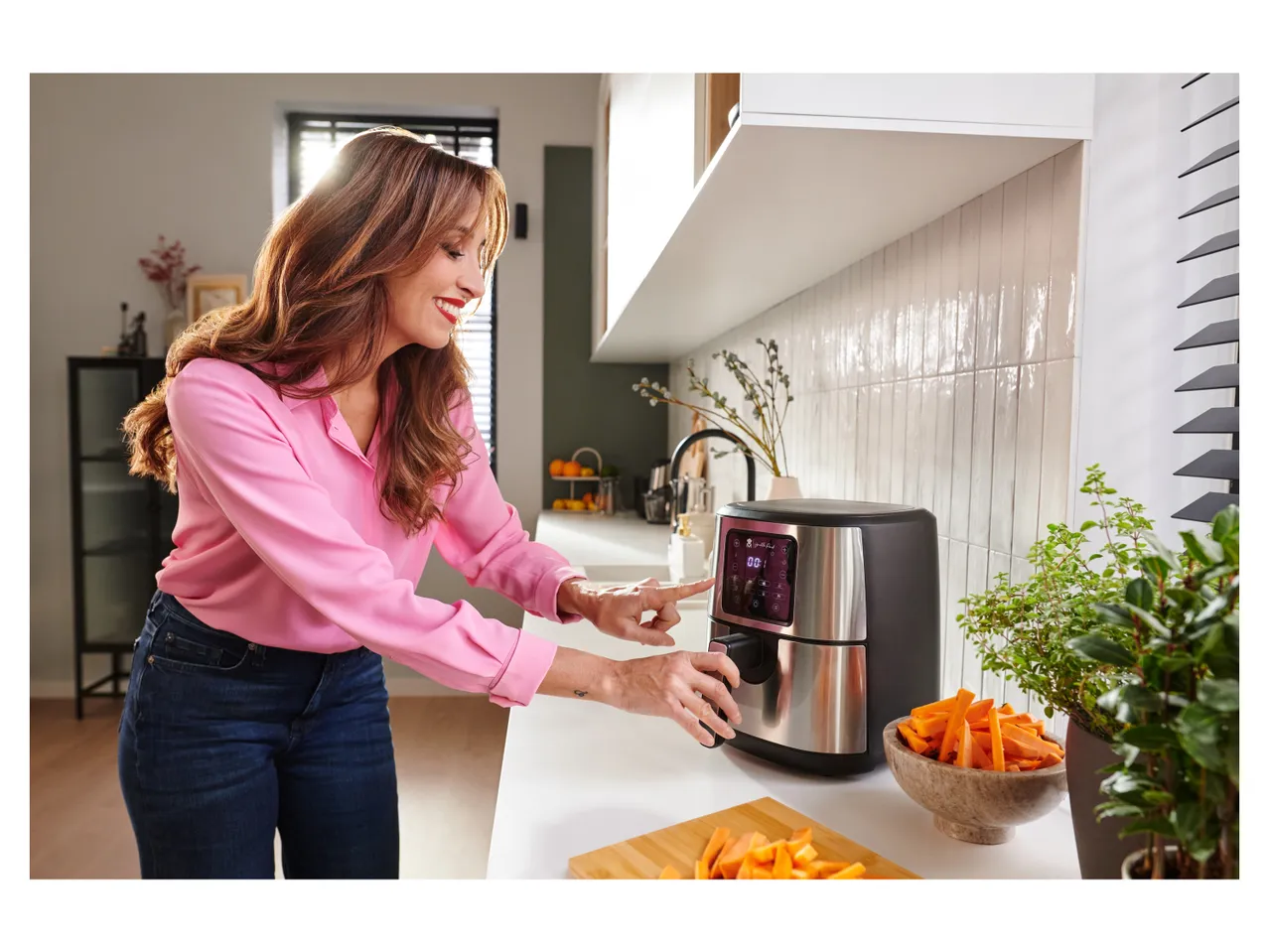 Friggitrice ad aria , prezzo 49 EUR 
Friggitrice ad aria 
- 8 programmi: Friggere ...