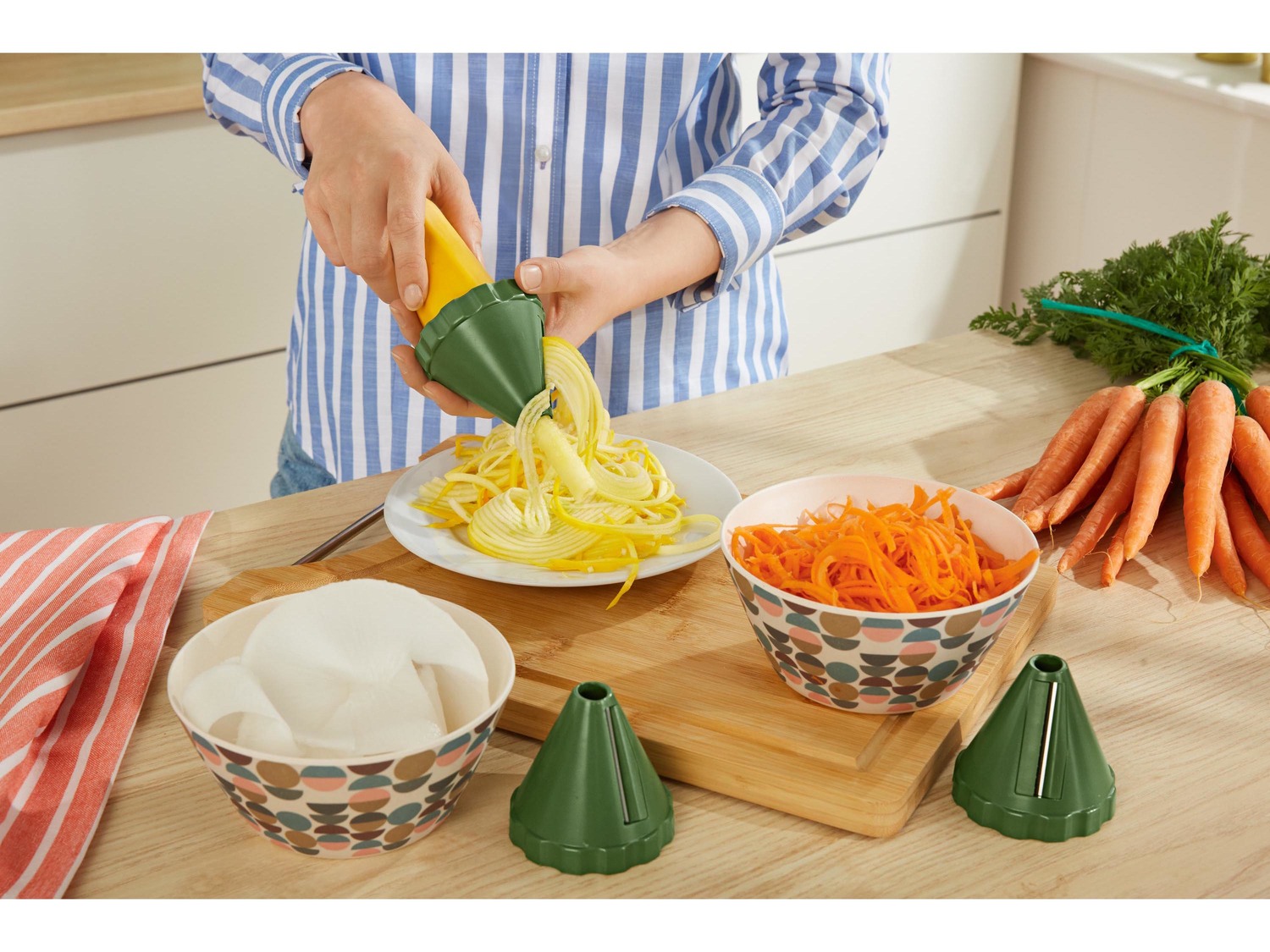 Set affetta verdure, 3 pezzi Ernesto, prezzo 2.99 €
- Lame in acciaio ...
