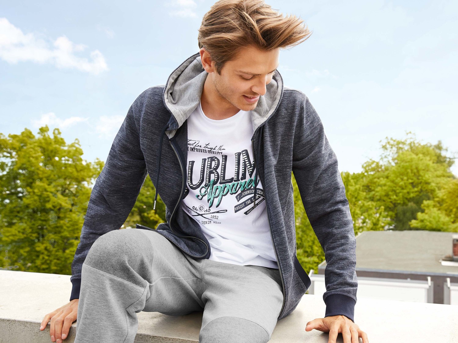 Felpa Livergy, prezzo 12.99 €
Misure: S-XL
- Oeko tex NEW