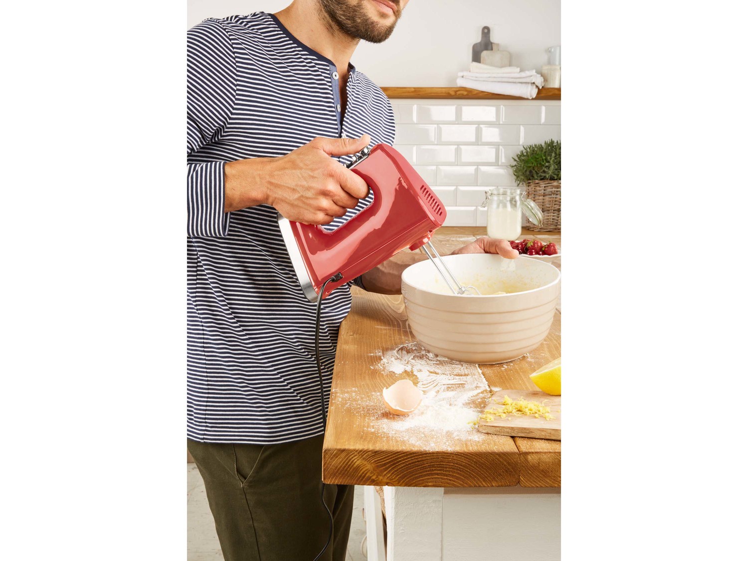 Sbattitore elettrico Silvercrest Kitchen Tools, prezzo 17.99 €
- 5 livelli ...