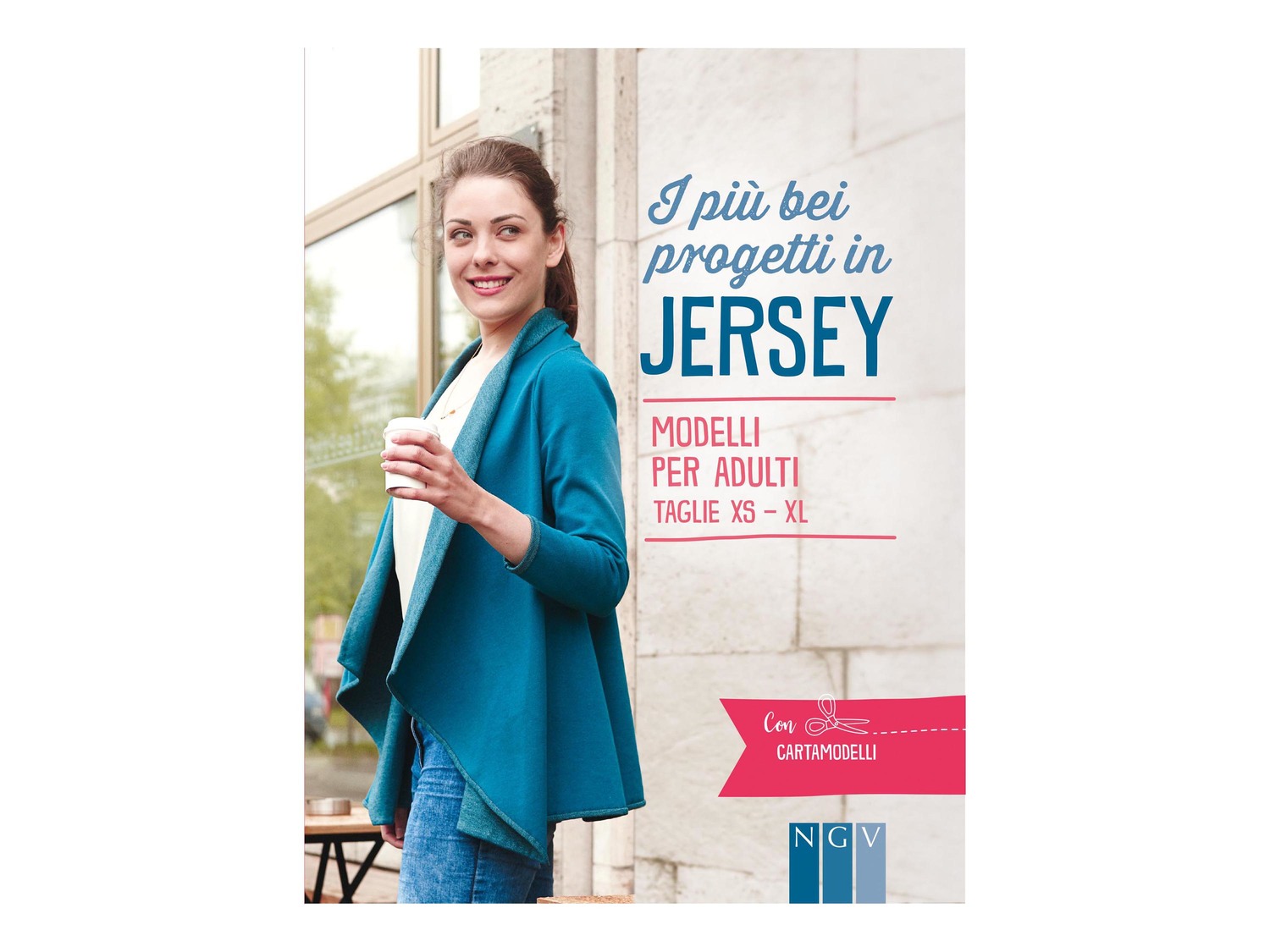 Libro per cucito , prezzo 4.99 €