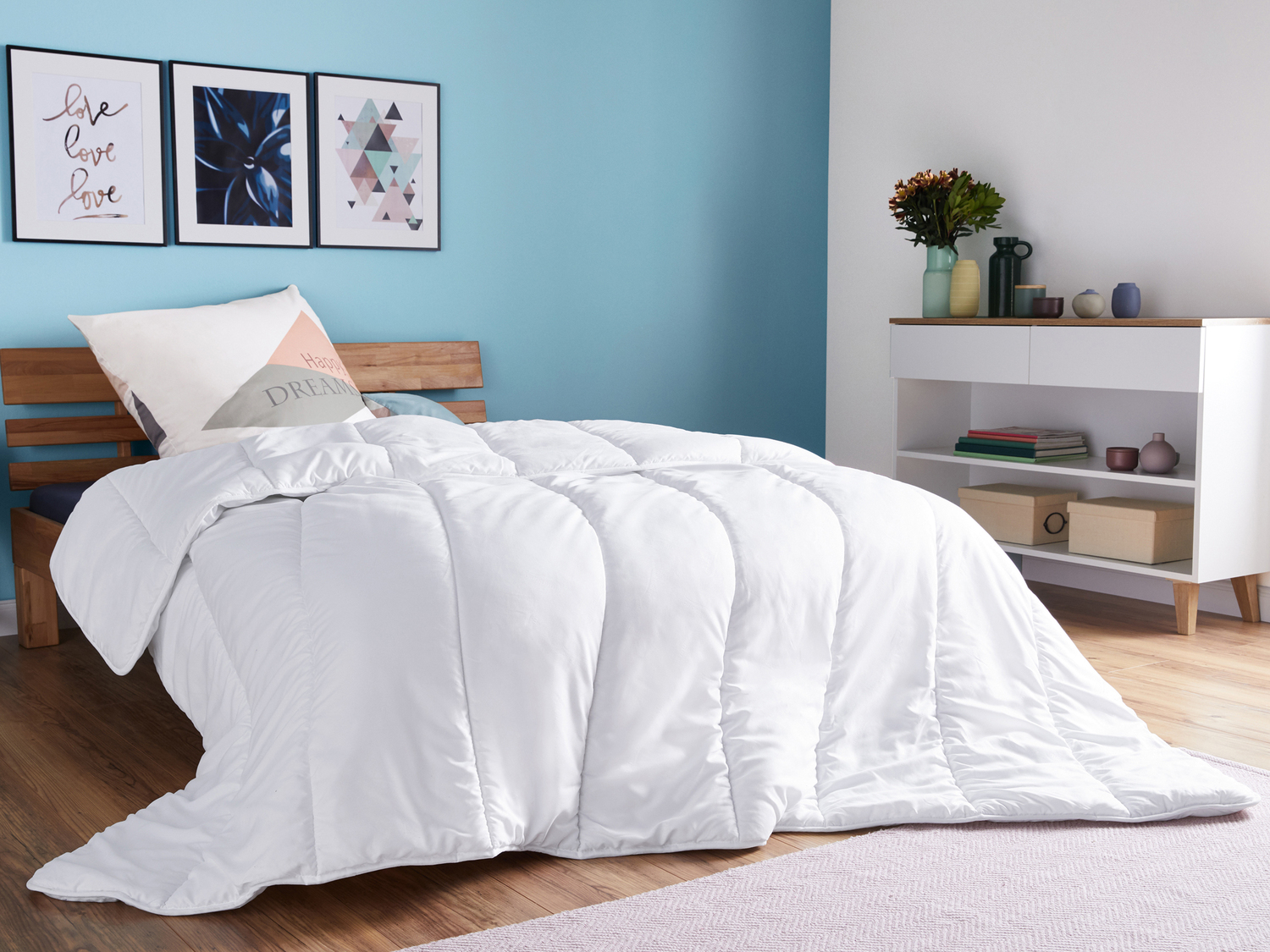 Piumino matrimoniale Meradiso, prezzo 29.99 € 
250 x 200 cm 
- Garantisce una ...