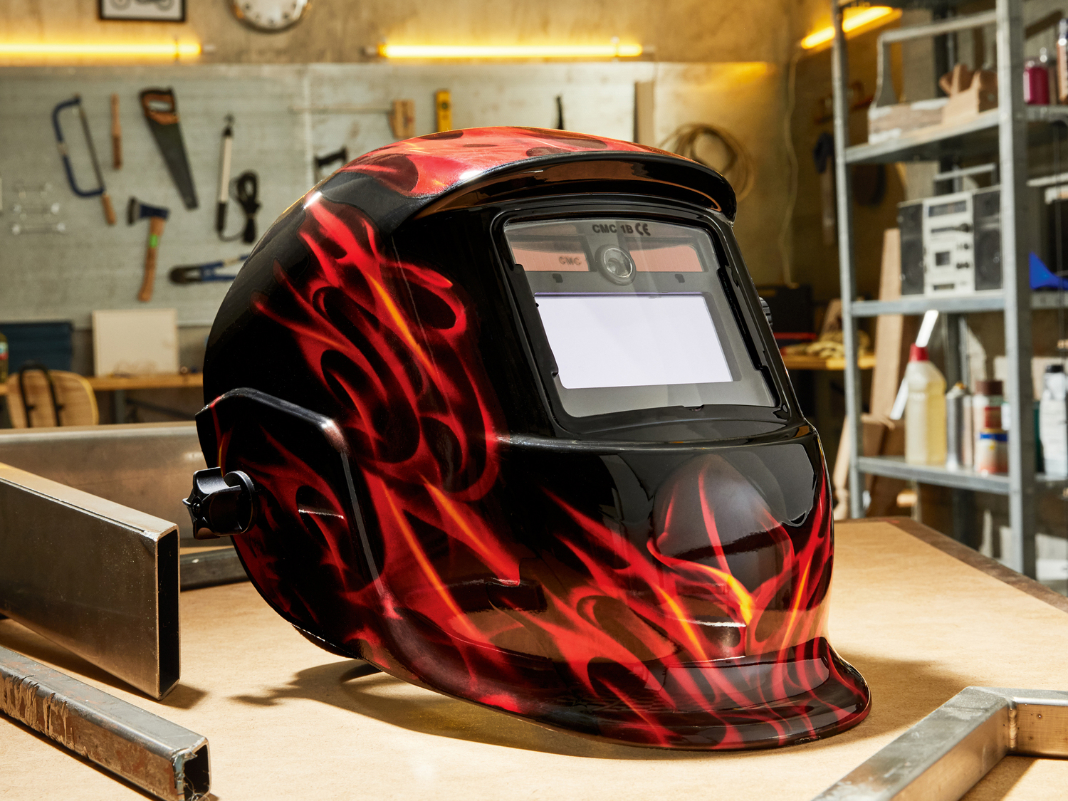 Maschera automatica da saldatore con LED Parkside, prezzo 29.99 €
- Tempo di ...