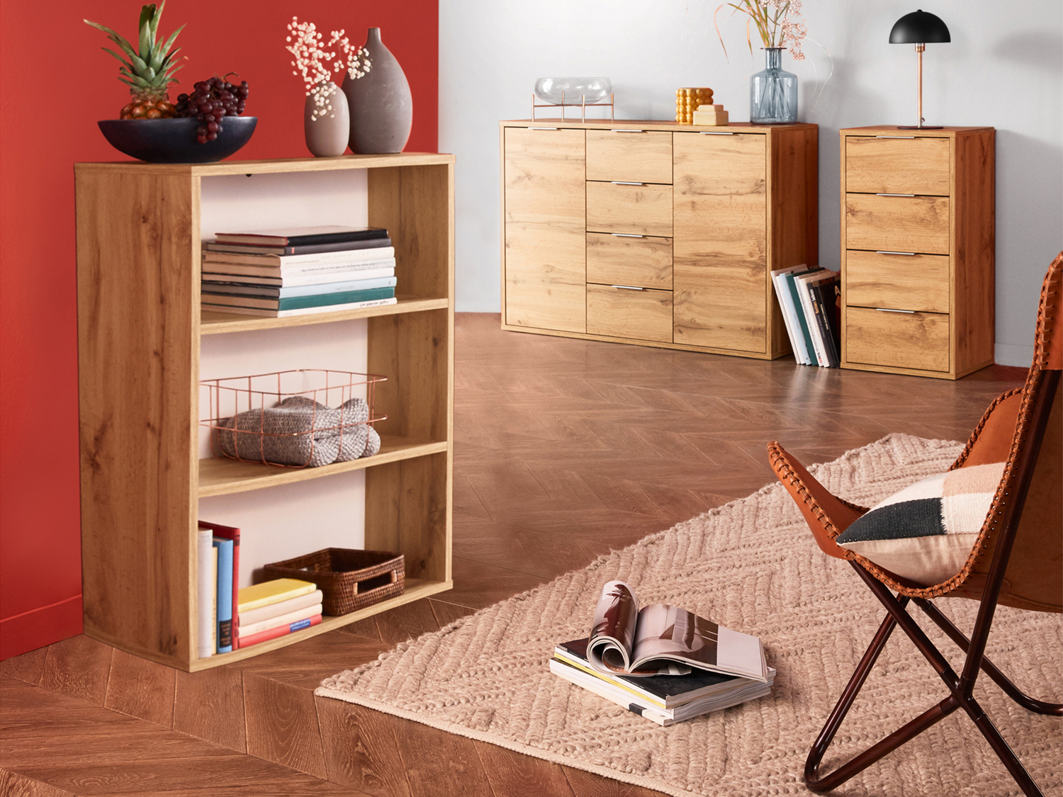 Mobile con 2 ante e 4 cassetti Livarno Living, prezzo 79.00 €
Color rovere
- ...