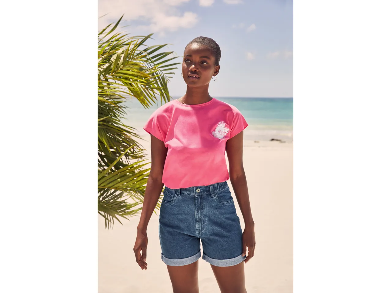T-shirt da donna , prezzo 4.99 EUR  
T-shirt da donna  Misure: S-L  
-  
Puro cotone