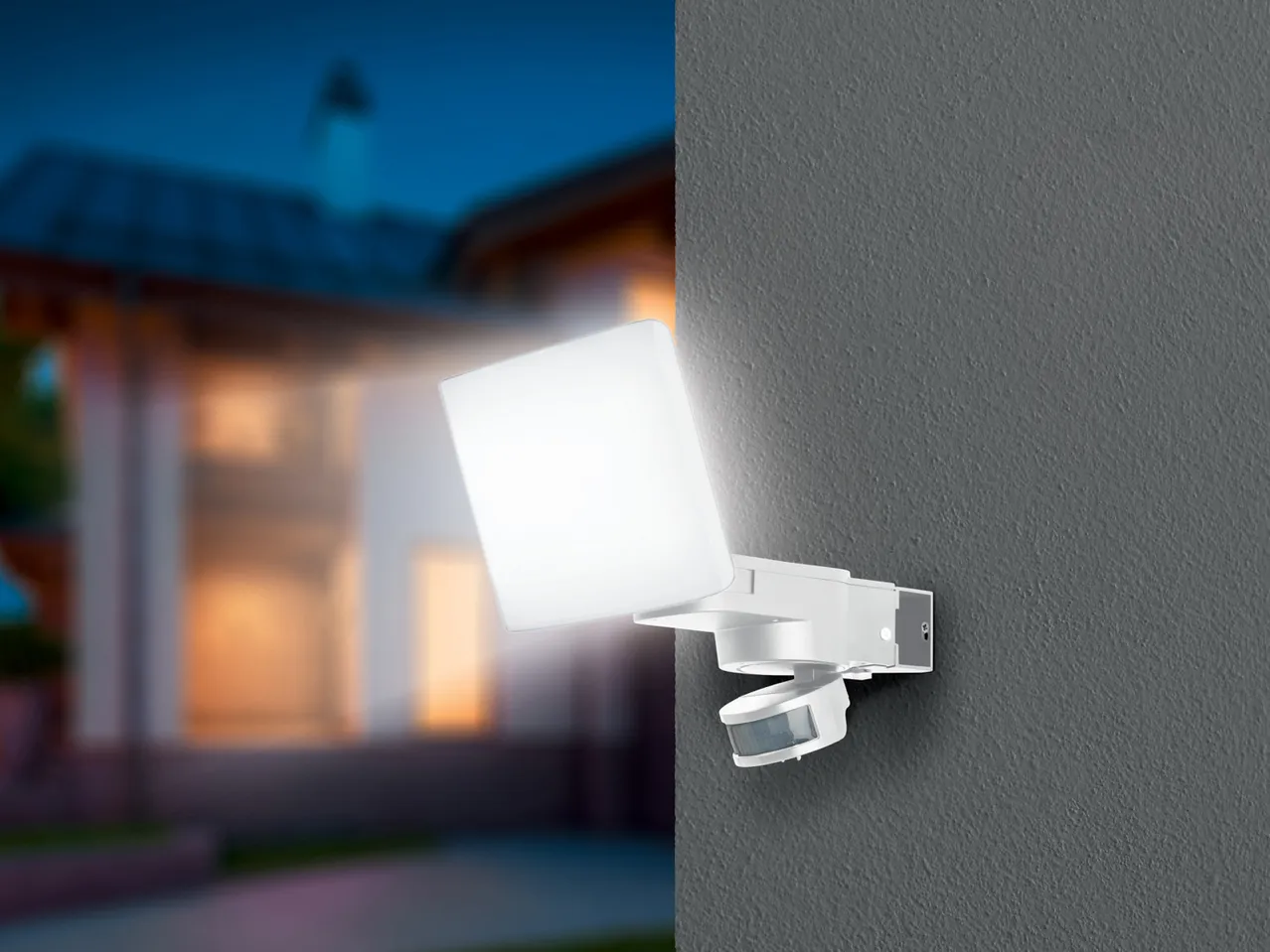 Faro LED ad energia solare , prezzo 22.99 EUR
Faro LED ad energia solare
- Con ...