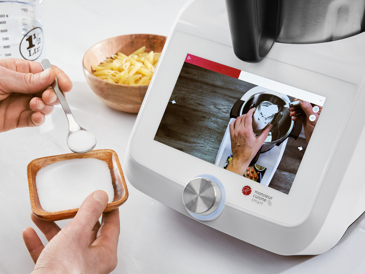 Robot da cucina multifunzione Monsieur , prezzo 449 EUR
Robot da cucina multifunzione ...