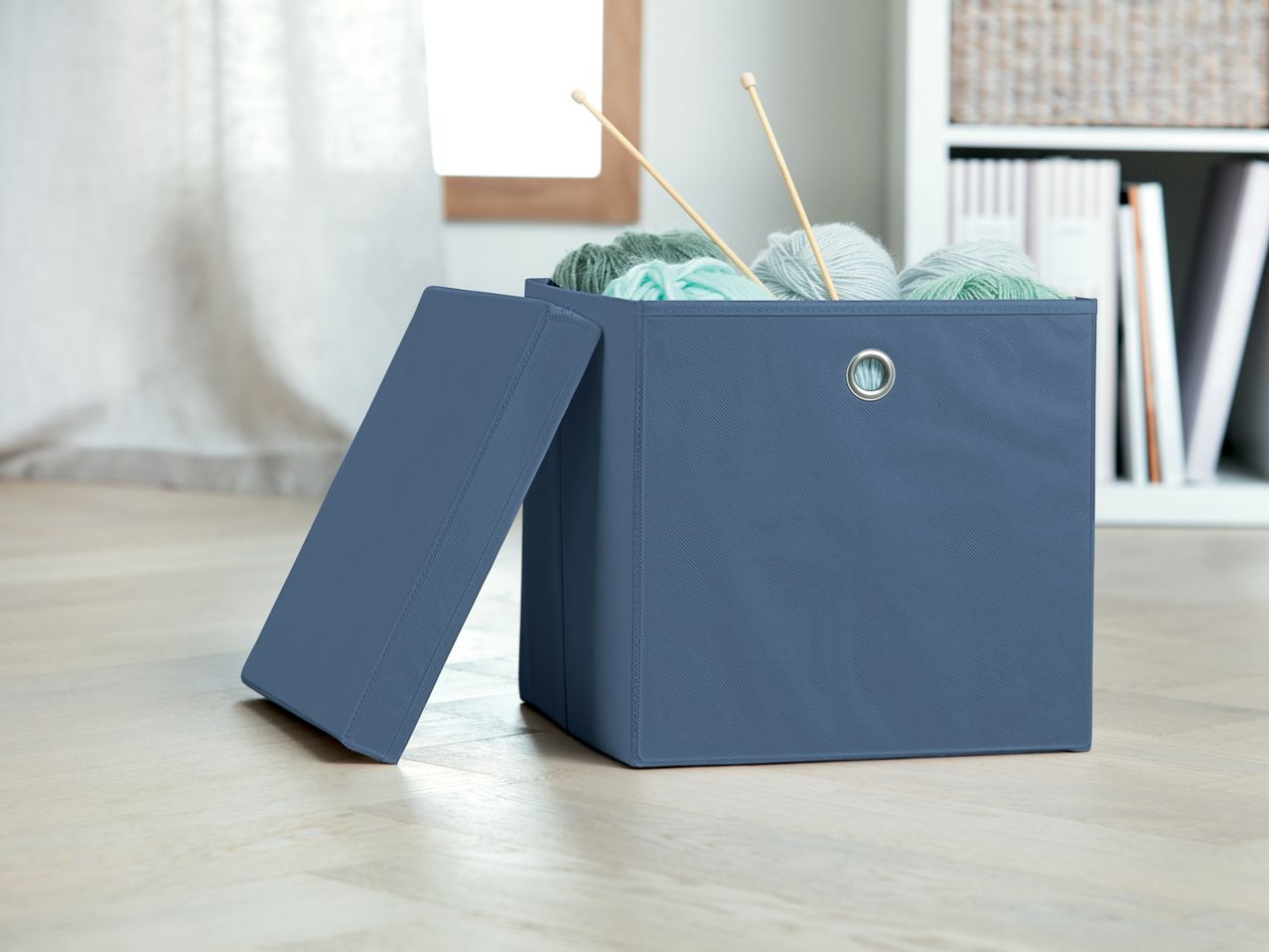 Scatola portaoggetti con coperchio , prezzo 3,99 EUR
Scatola portaoggetti con coperchio ...