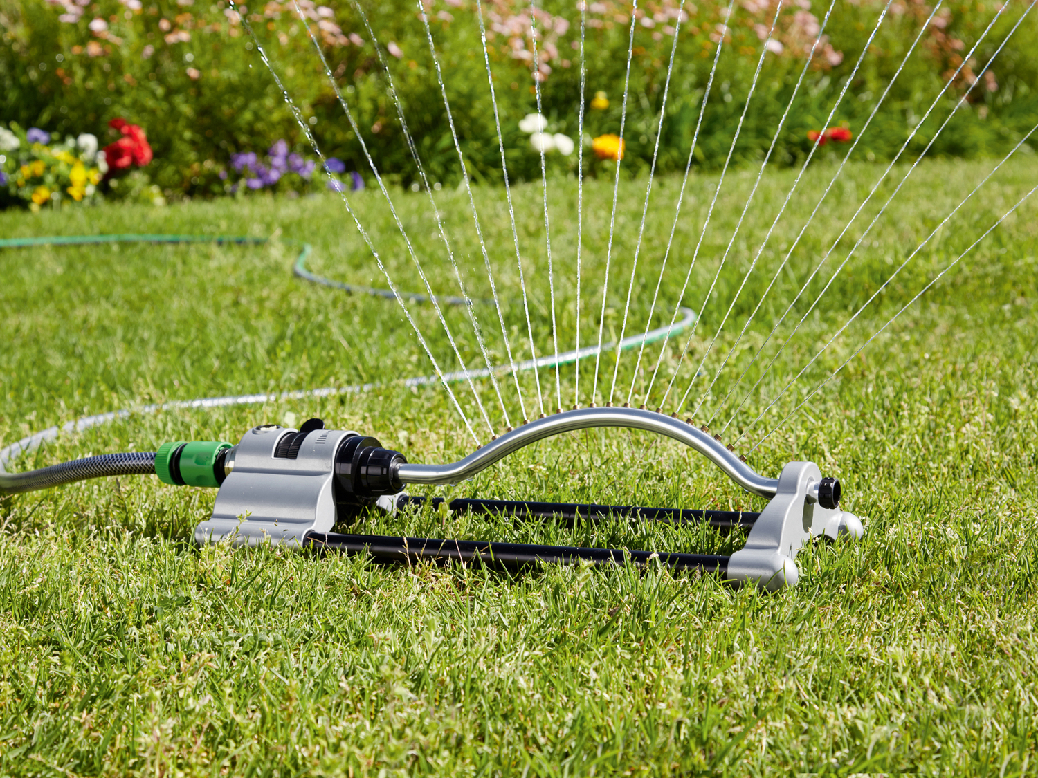 Irrigatore o spruzzatore multifunzionale Parkside, prezzo 13.99 €
Irrigatore
- ...