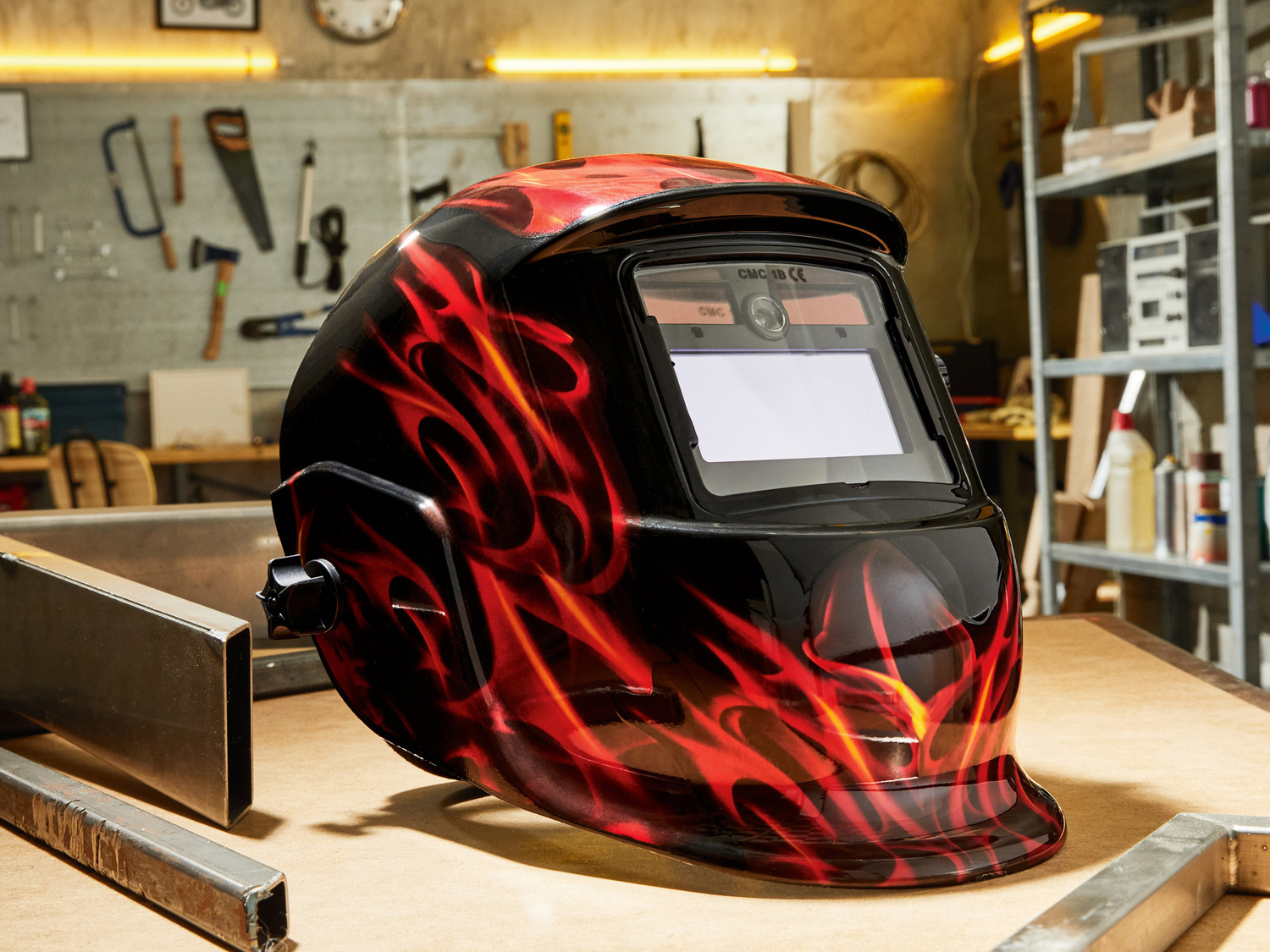 Maschera automatica da saldatore con LED Parkside, prezzo 29.99 €
- Tempo di ...