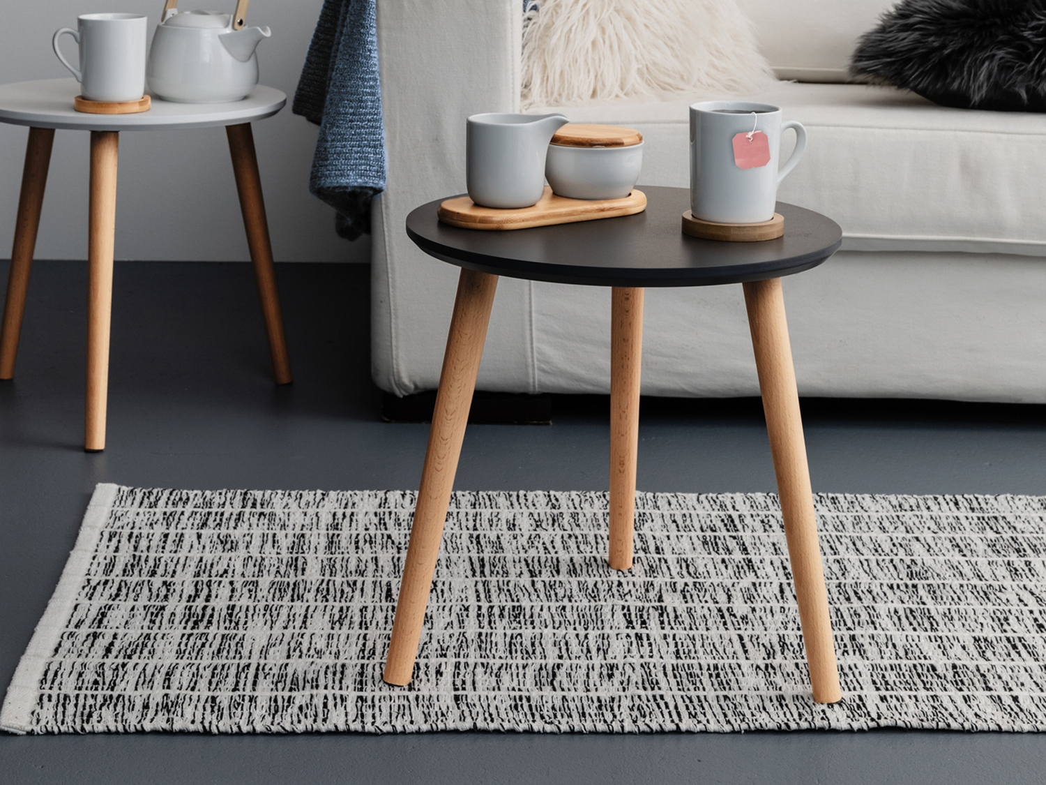 Tavolino Livarno Living, prezzo 14.99 €
Ø 40 cm
- Piano d’appoggio laccato
- ...