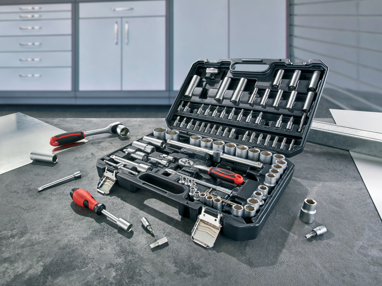 Set chiavi a bussola Powerfix, prezzo 49.00 €
94 pezzi
Caratteristiche
- VPA GS