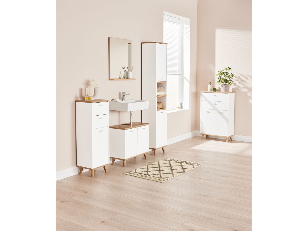Mobiletto da bagno con 1 anta e 2 cassetti , prezzo 59 EUR
Mobiletto da bagno ...