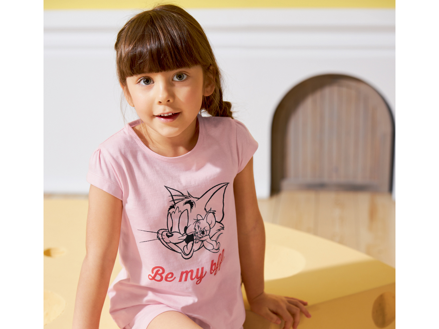 T-Shirt da bambina Tom and Jerry, prezzo 2.99 €
Misure: 1-6 anni
-
Puro ...