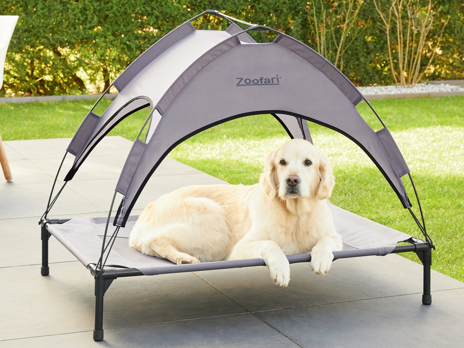 Lettino per cani con parasole Zoofari, prezzo 24.99 €
- Protezione dai ...
