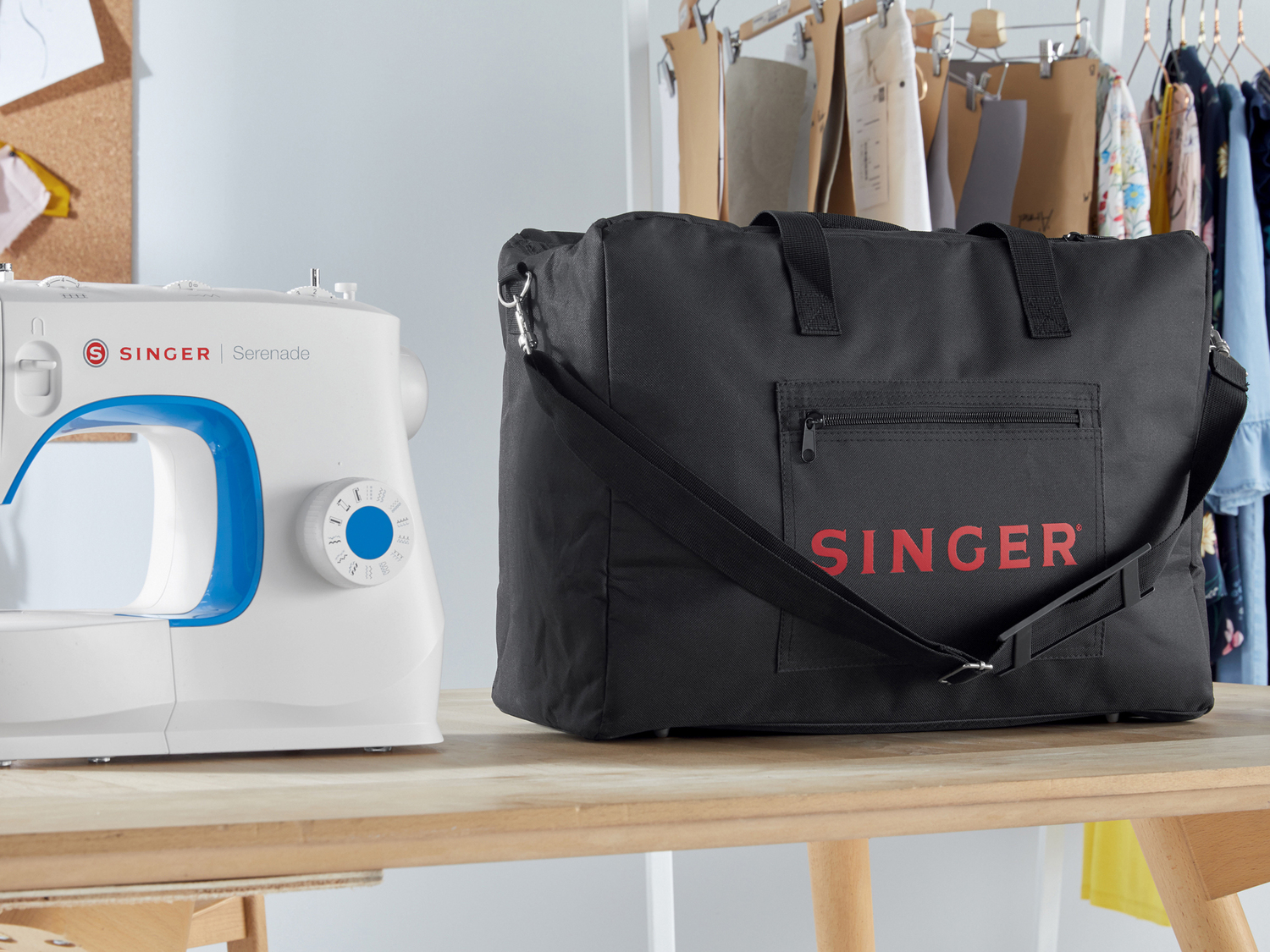 Borsa per macchina da cucire Singer, prezzo 17.99 €
- Tracolla regolabile e ...