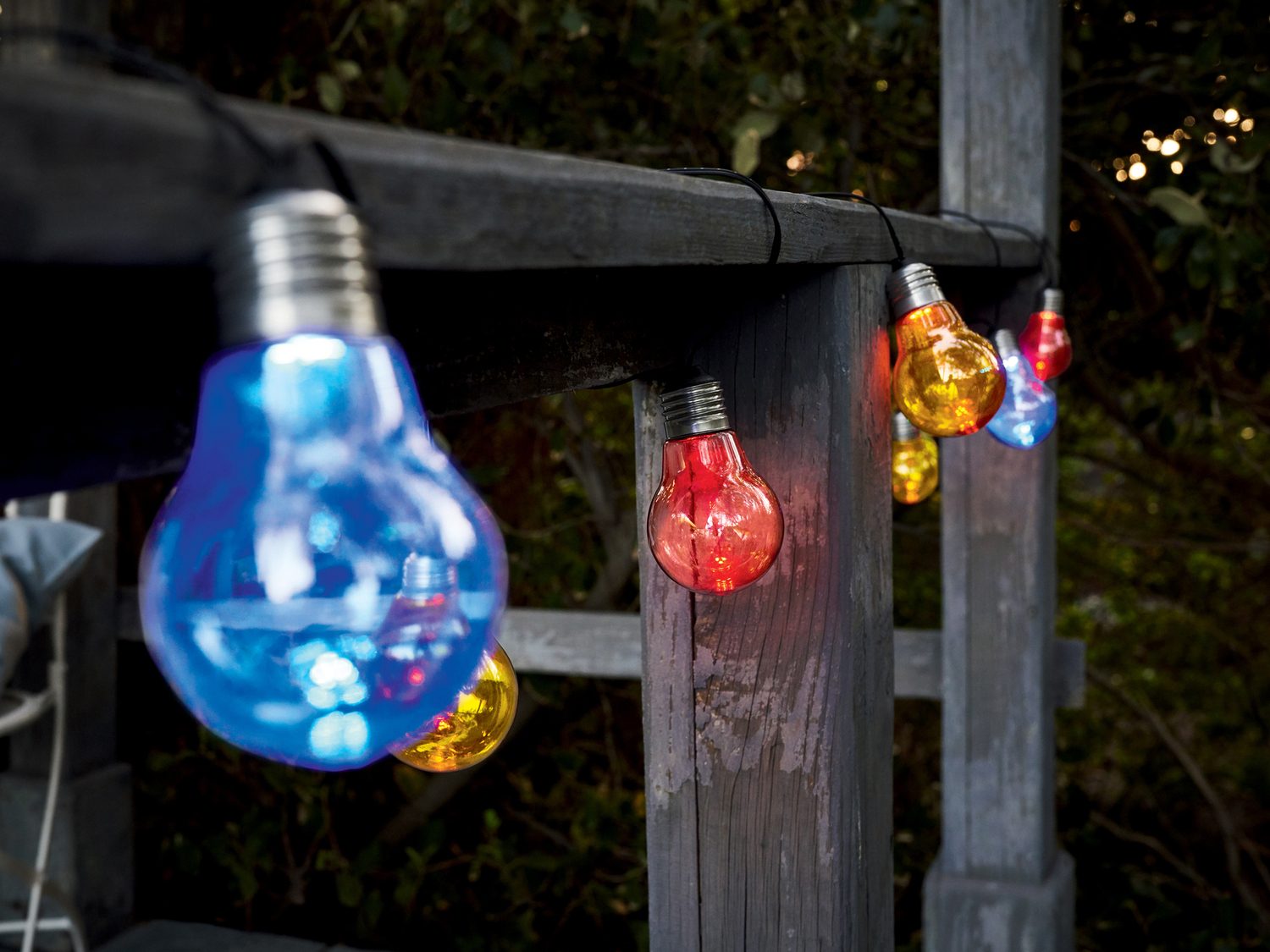 Catena luci decorative LED Melinera, prezzo 14.99 €
- Per ambienti interni ...