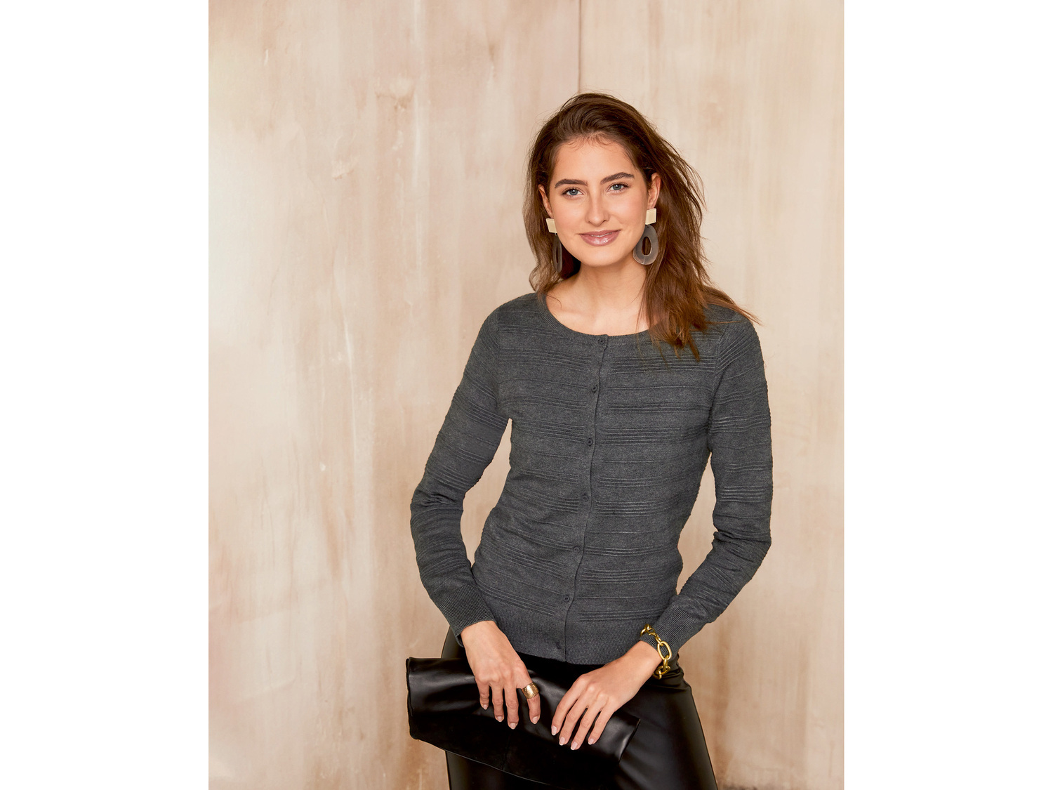 Cardigan da donna Esmara, prezzo 8.99 &#8364; 
Misure: S-L 
- Con cotone biologico
&nbsp;
Taglie ...