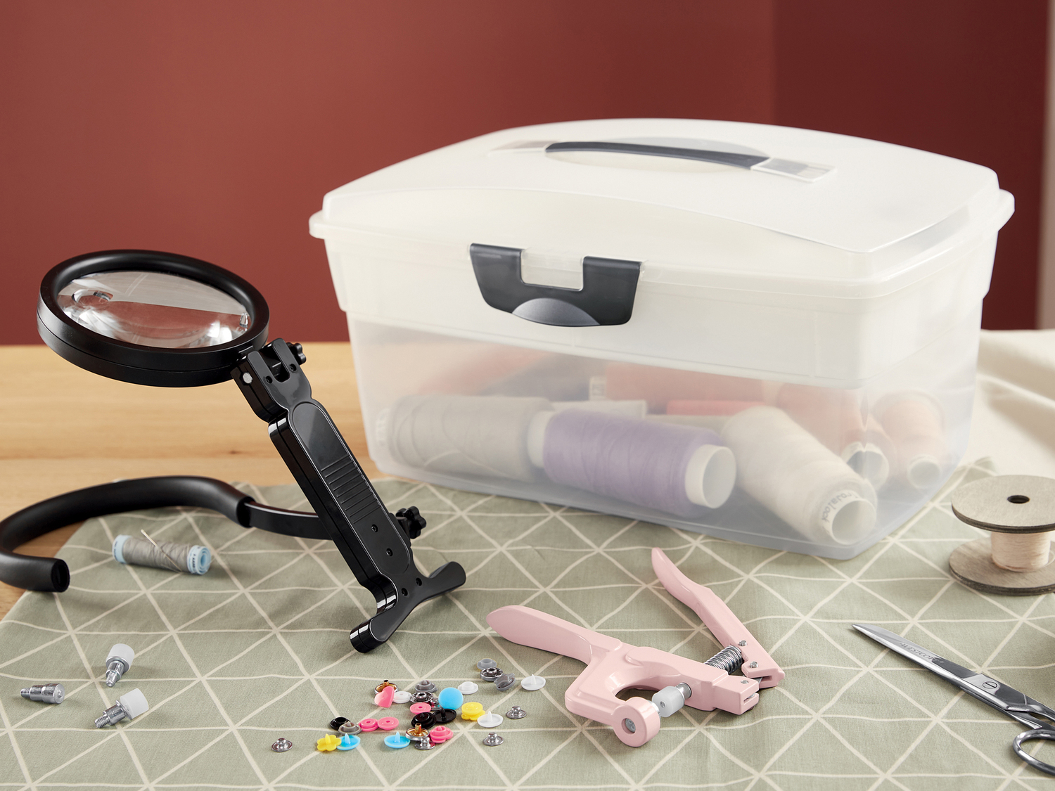 Box portaoggetti per cucito Crelando, prezzo 6.99 €
- Capacità: ...