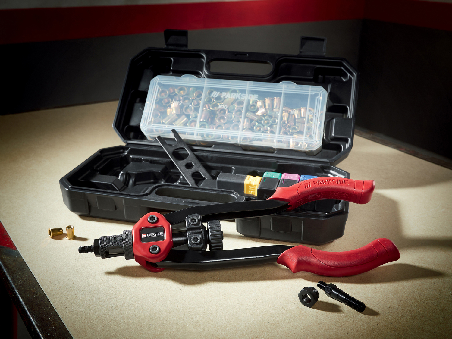 Pinza rivettatrice con accessori Parkside, prezzo 24.99 €
151 pezzi
- ...