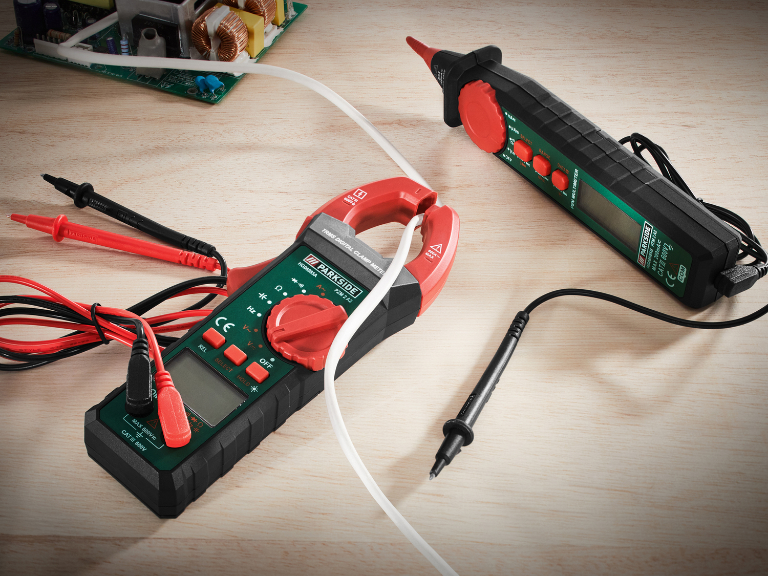 Misuratore a pinza o a penna Parkside, prezzo 17.99 €
- Test di diodi ...