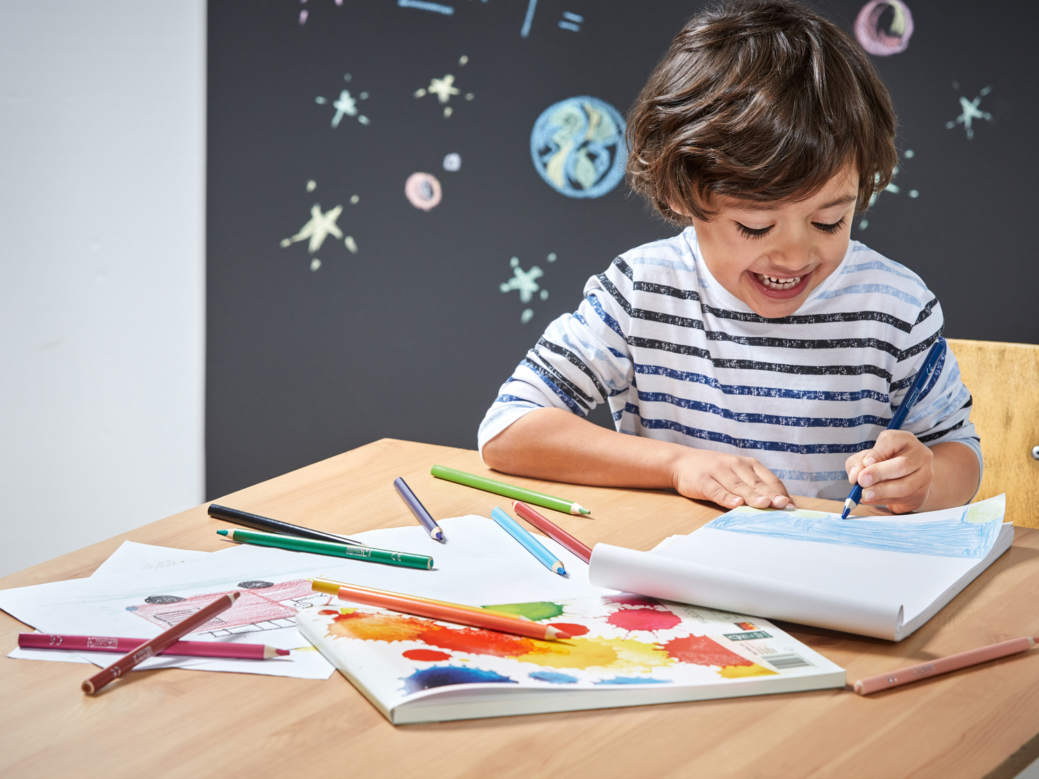 Blocco da disegno A4 United Office, prezzo 1.99 €
80 fogli
- 100 g/m²
Caratteristiche
- ...