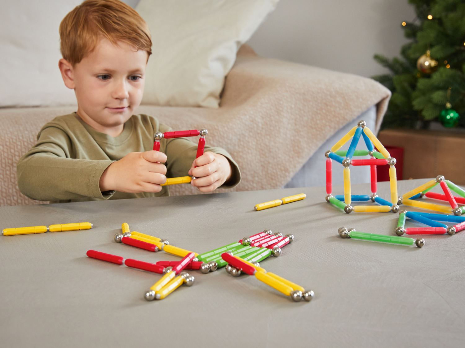 Costruzioni magnetiche Playtive, prezzo 11.99 €
56 o 60 pezzi
- Per ...