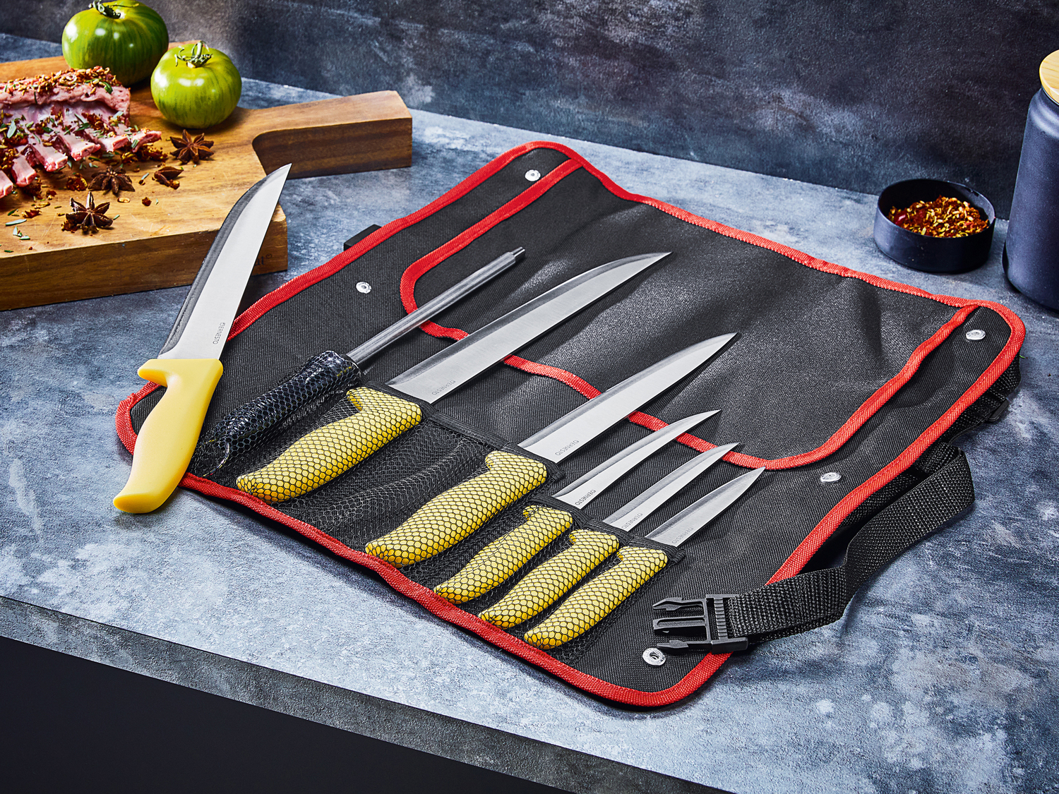Set coltelli da carne Ernesto, prezzo 14.99 €
7 pezzi
- Acciaino incluso
- ...