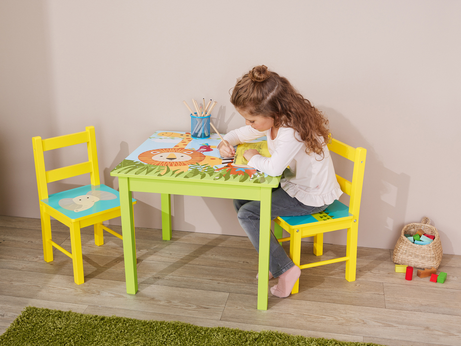 Tavolo per bambini con 2 sedie Livarno, prezzo 59.00 €
- Dimensioni tavolo: ...