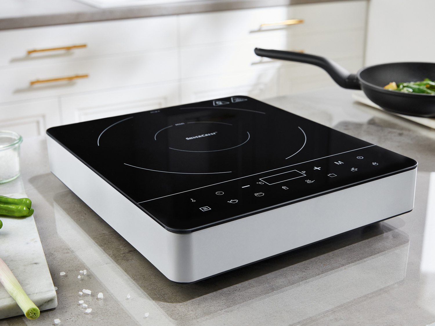 Piastra ad induzione Prezzo-lidl, prezzo 44.00 €
- Sensore touch
- 8 ...