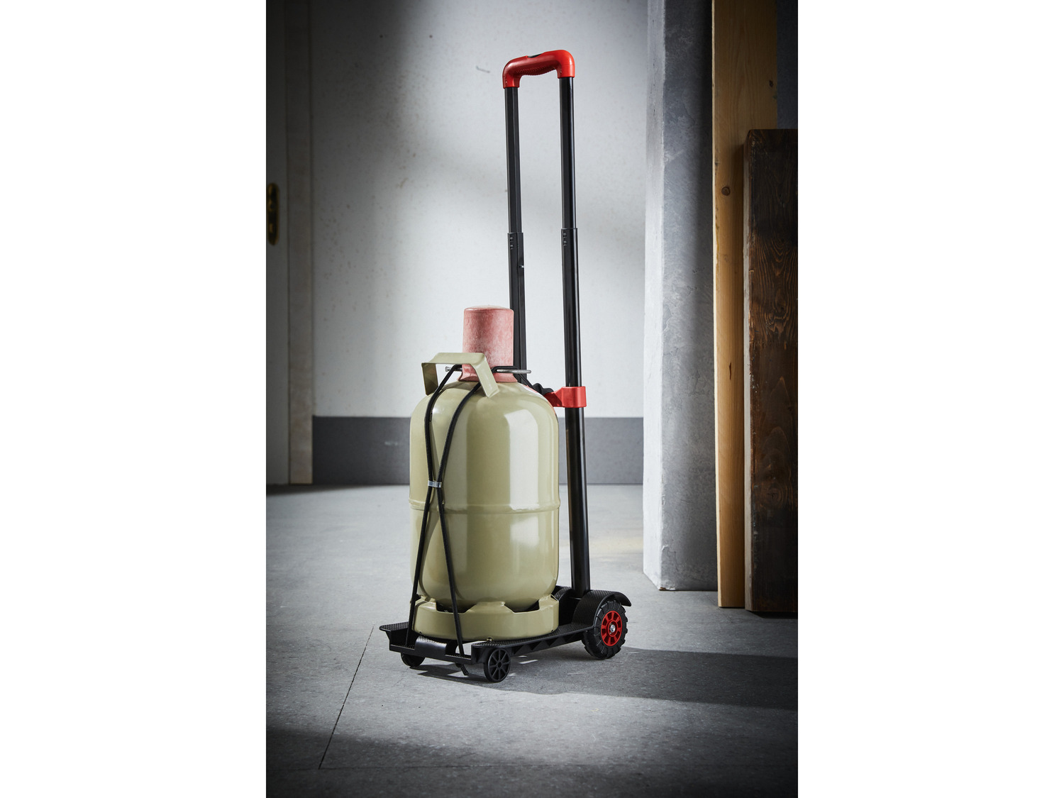 Carrello pieghevole da trasporto Parkside, prezzo 17.99 €
- Con manico ...