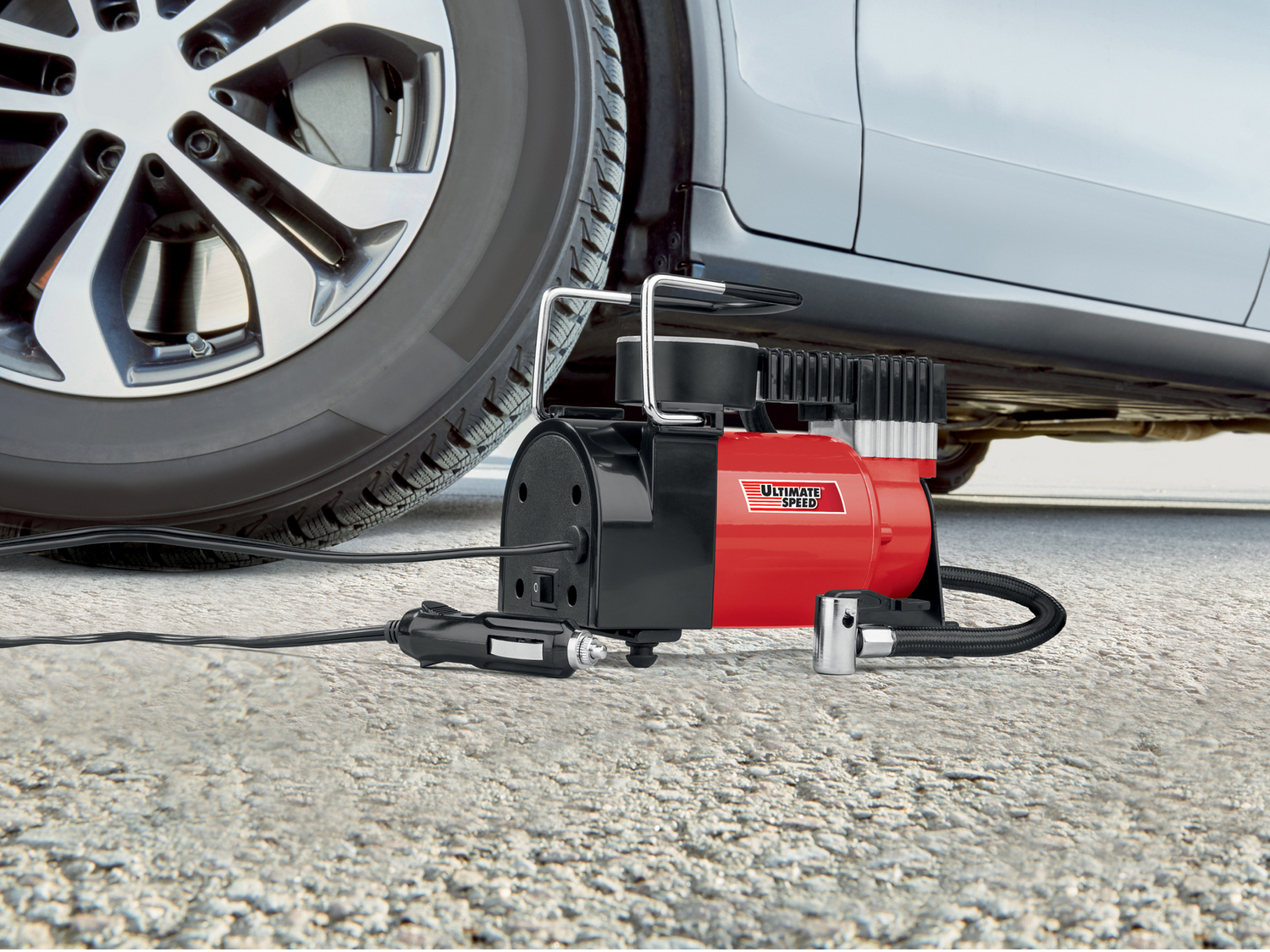 Mini compressore Ultimate Speed, prezzo 19.99 &#8364; 
- Funzionamento con collegamento ...