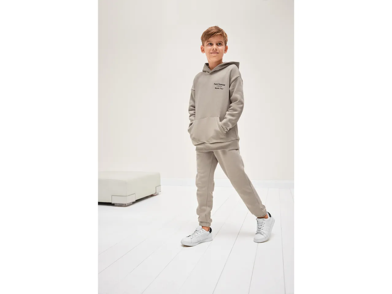 Pantaloni sportivi da bambino , prezzo 9.99 EUR
Pantaloni sportivi da bambino Misure: ...