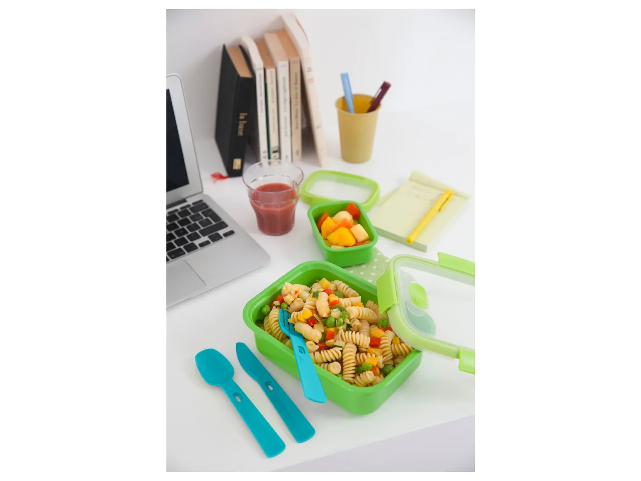Set posate con custodia , prezzo 1.49 EUR
Set posate con custodia
- Lavabili in ...