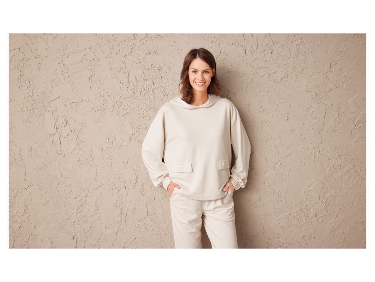 Felpa con cappuccio da donna , prezzo 11.99 EUR 
Felpa con cappuccio da donna Misure: ...