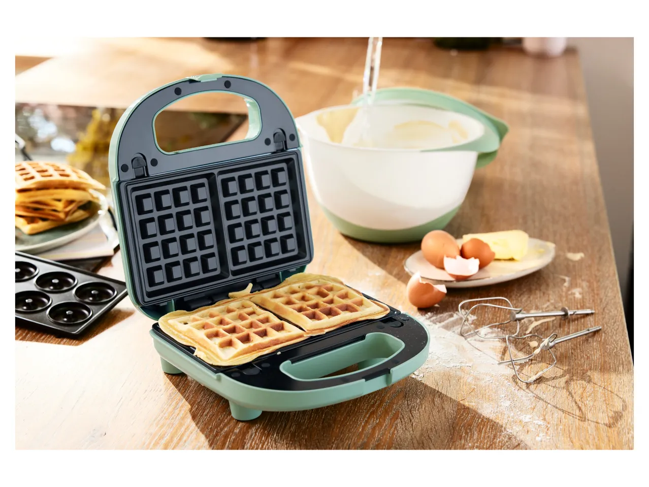 Piastra per waffel , prezzo 24.99 EUR 
Piastra per waffel 
- 3-in-1: waffel alla ...